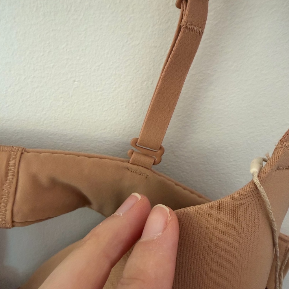 Skims fits everybody t-shirt bra 36C Tan Underwire Bra - Picture 4 of 7
